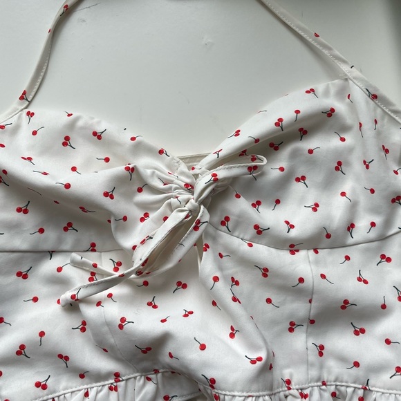 Tiger mist cherry 🍒  halter top - Picture 2 of 3